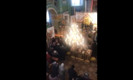 Украинские раскольники подрались в церкви