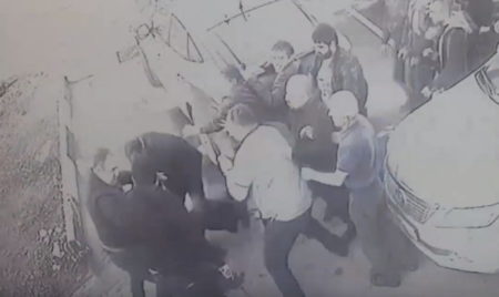 Массовая драка между армянкой и дагестанской бандами в подмосковном городе Чехов